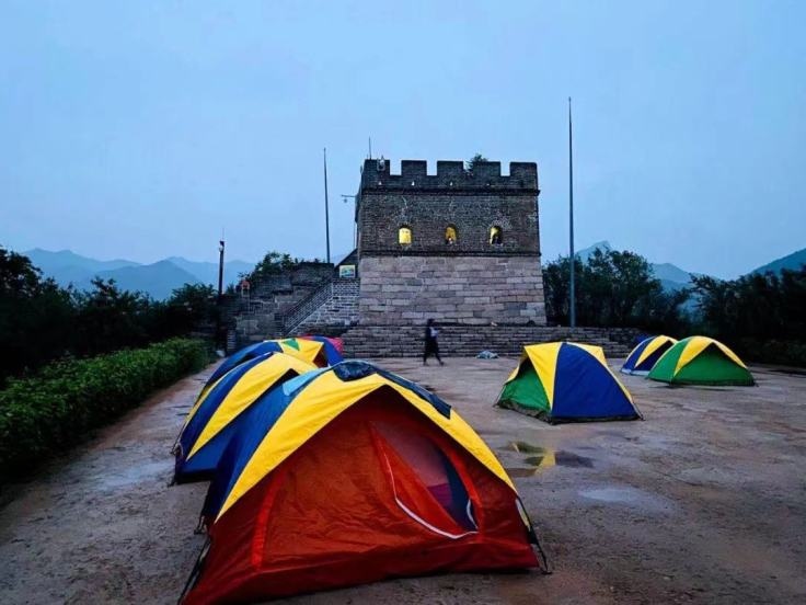 Camping on Huanghuacheng Lakeside Great Wall